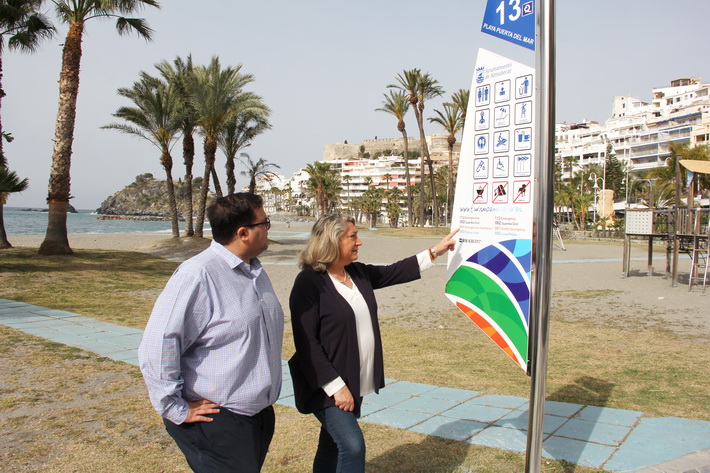 Renovada la señalización turística vertical y peatonal en Almuñécar
